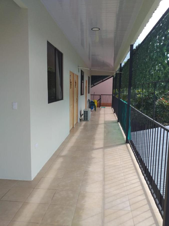 Los Suenos Ryg 1 Quepos Exteriör bild